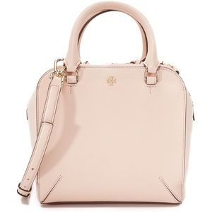 🌸SOLD🌸NWT Tory Burch Robinson Pebbled Satchel